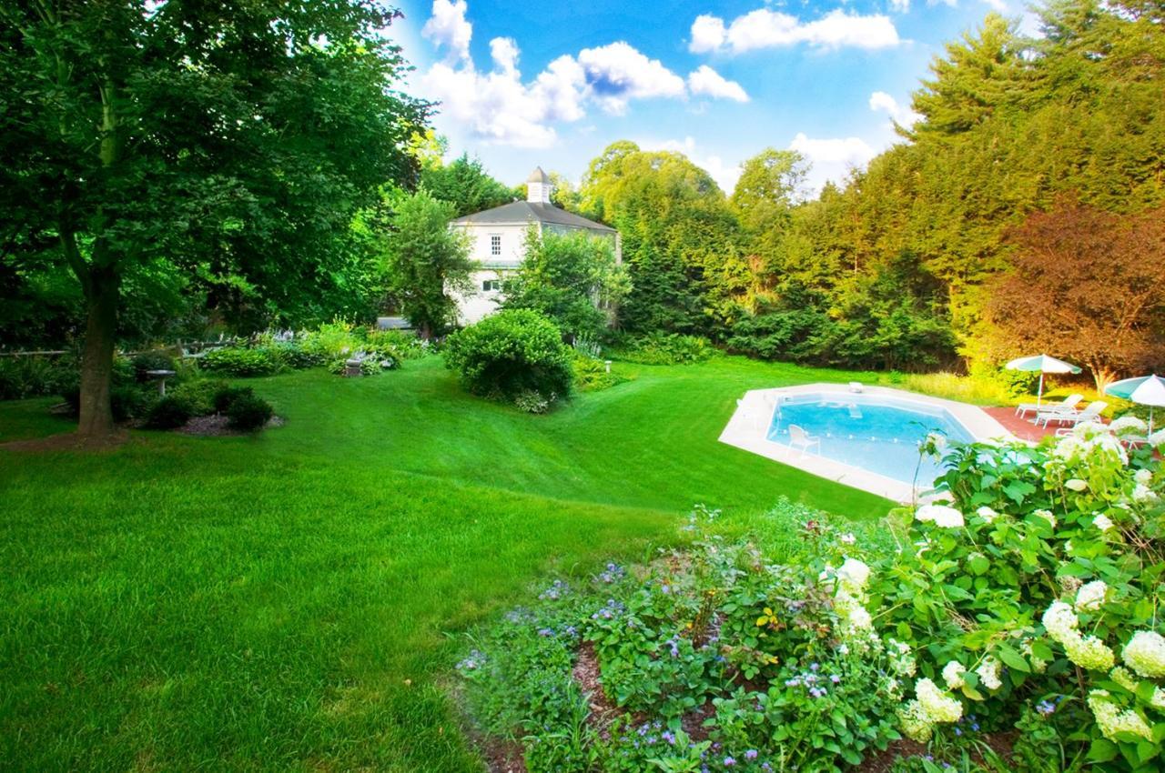 Stockbridge Country Inn (Adults Only) ภายนอก รูปภาพ