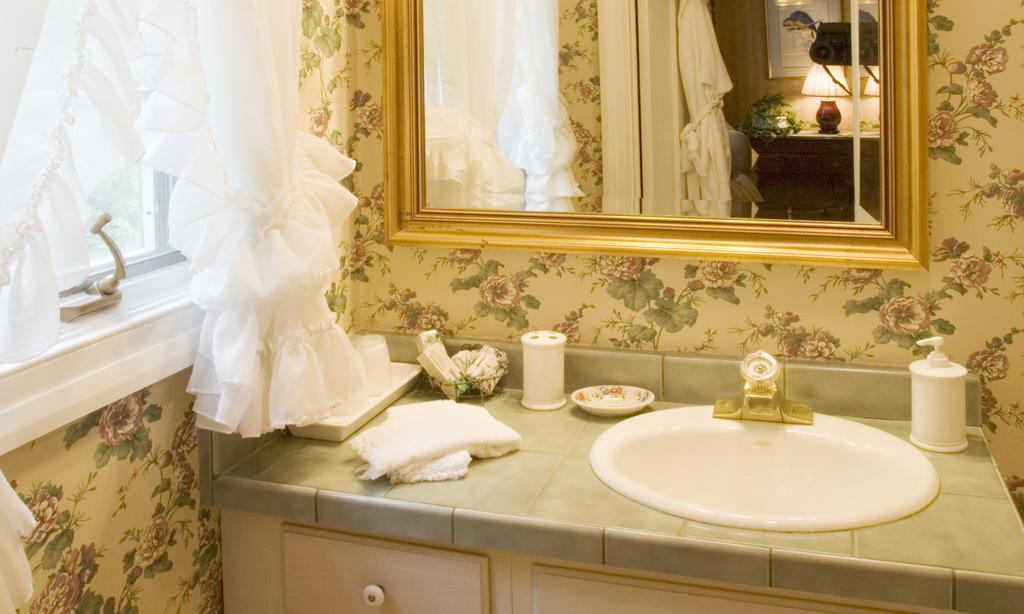 Stockbridge Country Inn (Adults Only) ภายนอก รูปภาพ