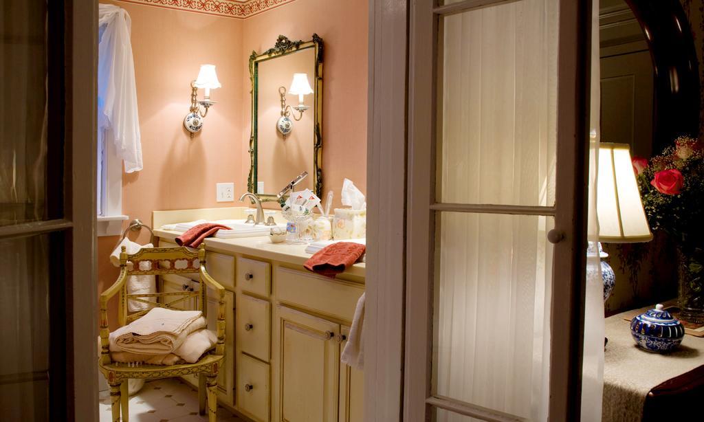 Stockbridge Country Inn (Adults Only) ภายนอก รูปภาพ