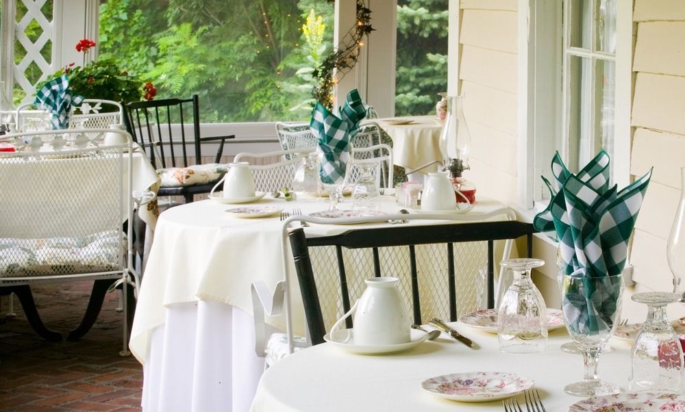 Stockbridge Country Inn (Adults Only) ภายนอก รูปภาพ